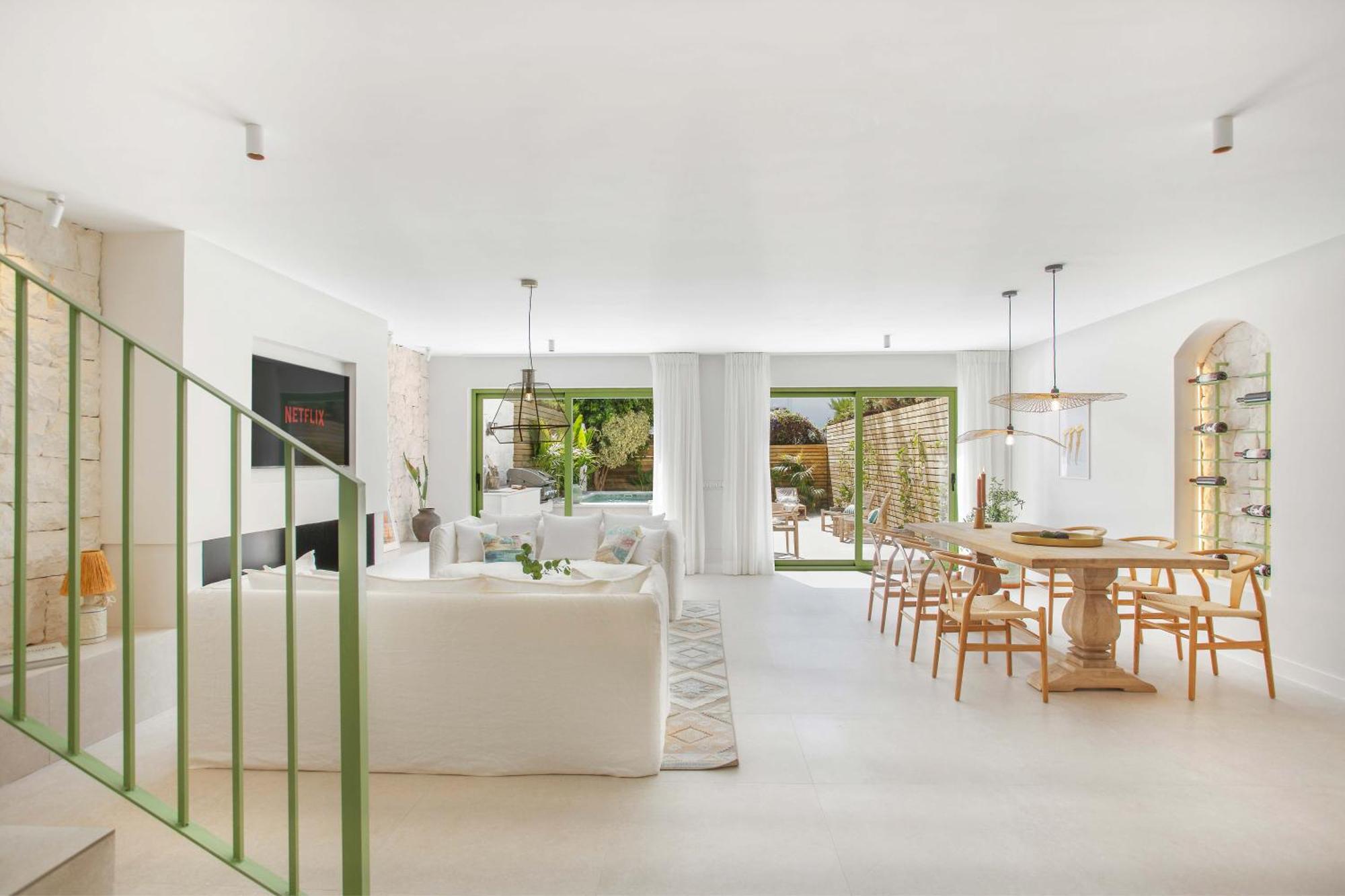 Vacation I Casa Savia, Private Heated Pool, Luxury Interiors, 10min Walk To The Marbella